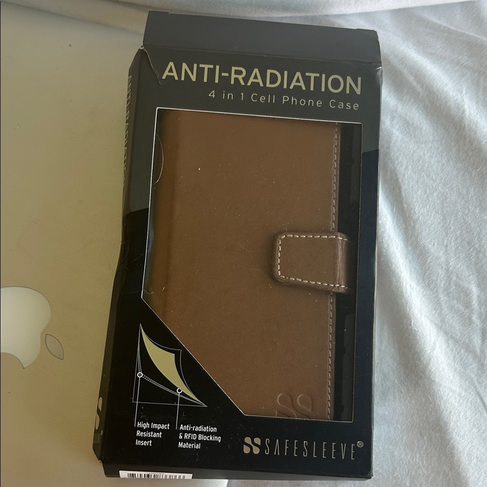 SafeSleeve Anti-Radiation Phone Case